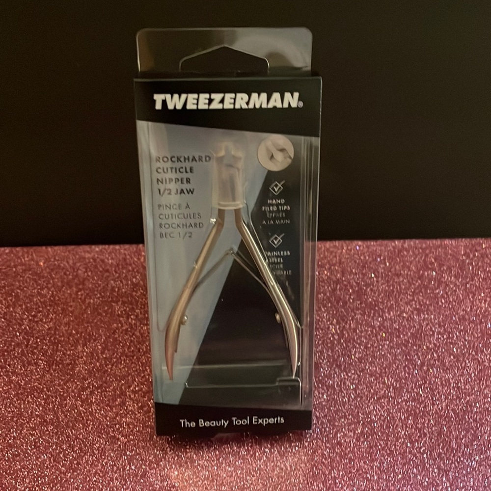 TWEEZERMAN ROCKHARD CUTICILE NIPPERS 1/2 JAW